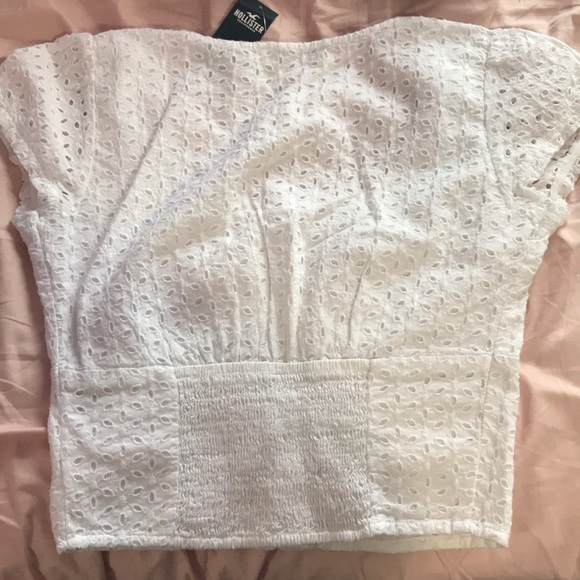 COPY - Cute white buttoned top - Picture 3 of 3